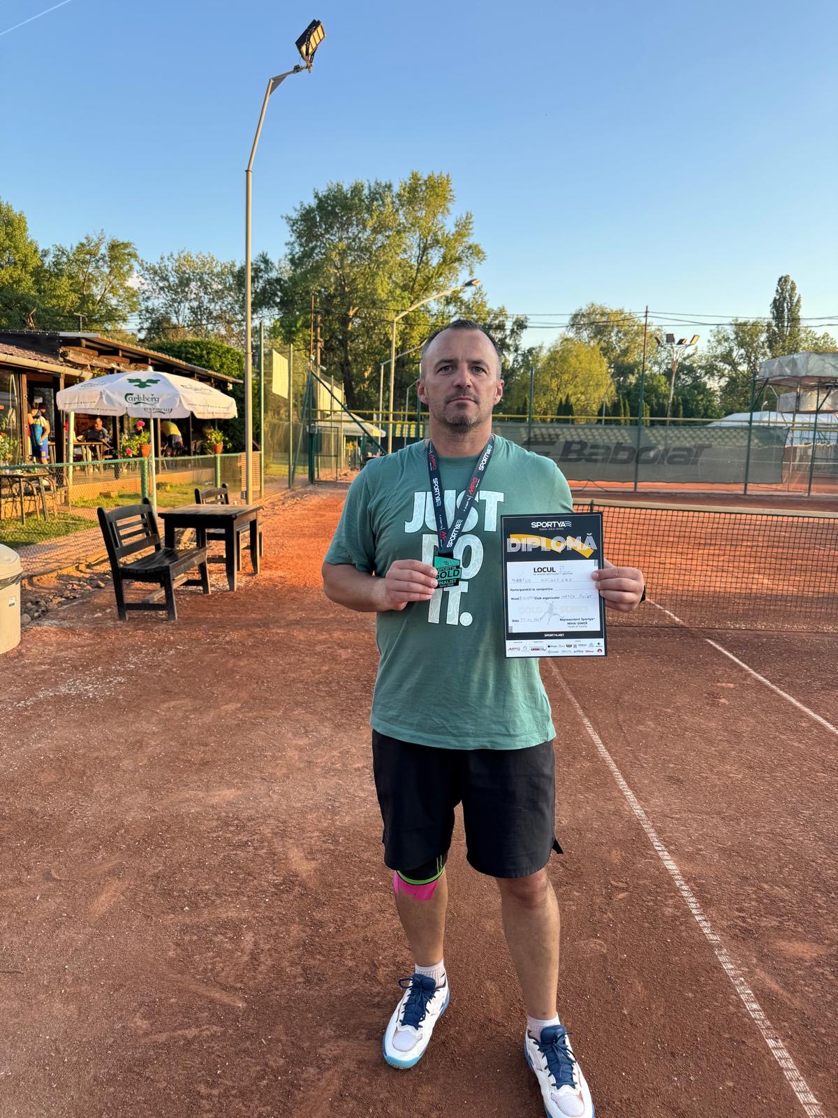 Marius Briglezan: Performanță și Perseverență pe Terenul de Tenis din Jibou
