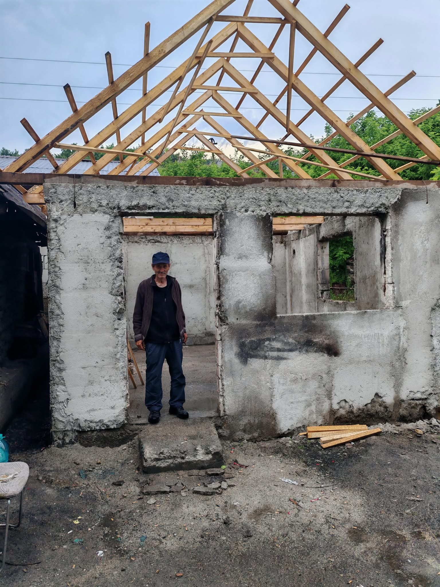 Apel umanitar: Ajutor pentru dl Gavril, din Gâlgău Almașului, după o tragedie de neimaginat