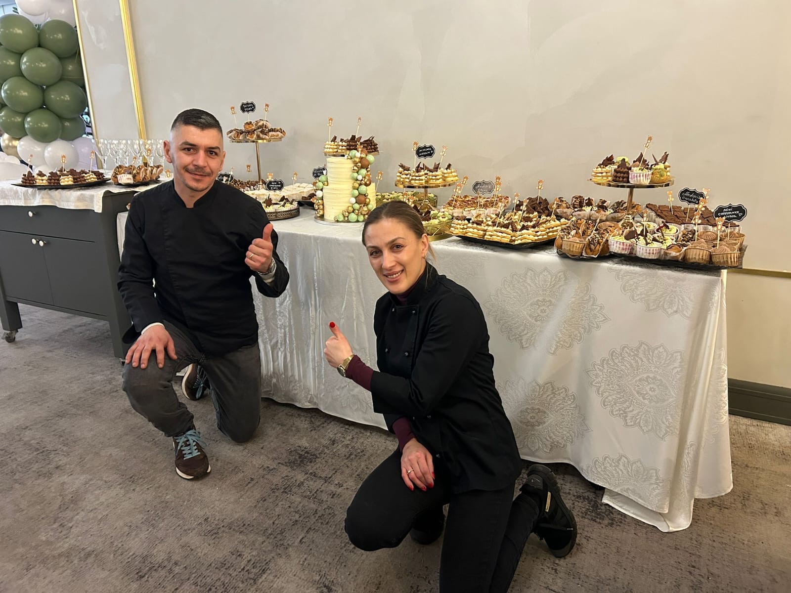 Au plecat cu mâinile goale și s-au întors cu un vis împlinit: o familie, un laborator de cofetărie și o promisiune făcută satului natal